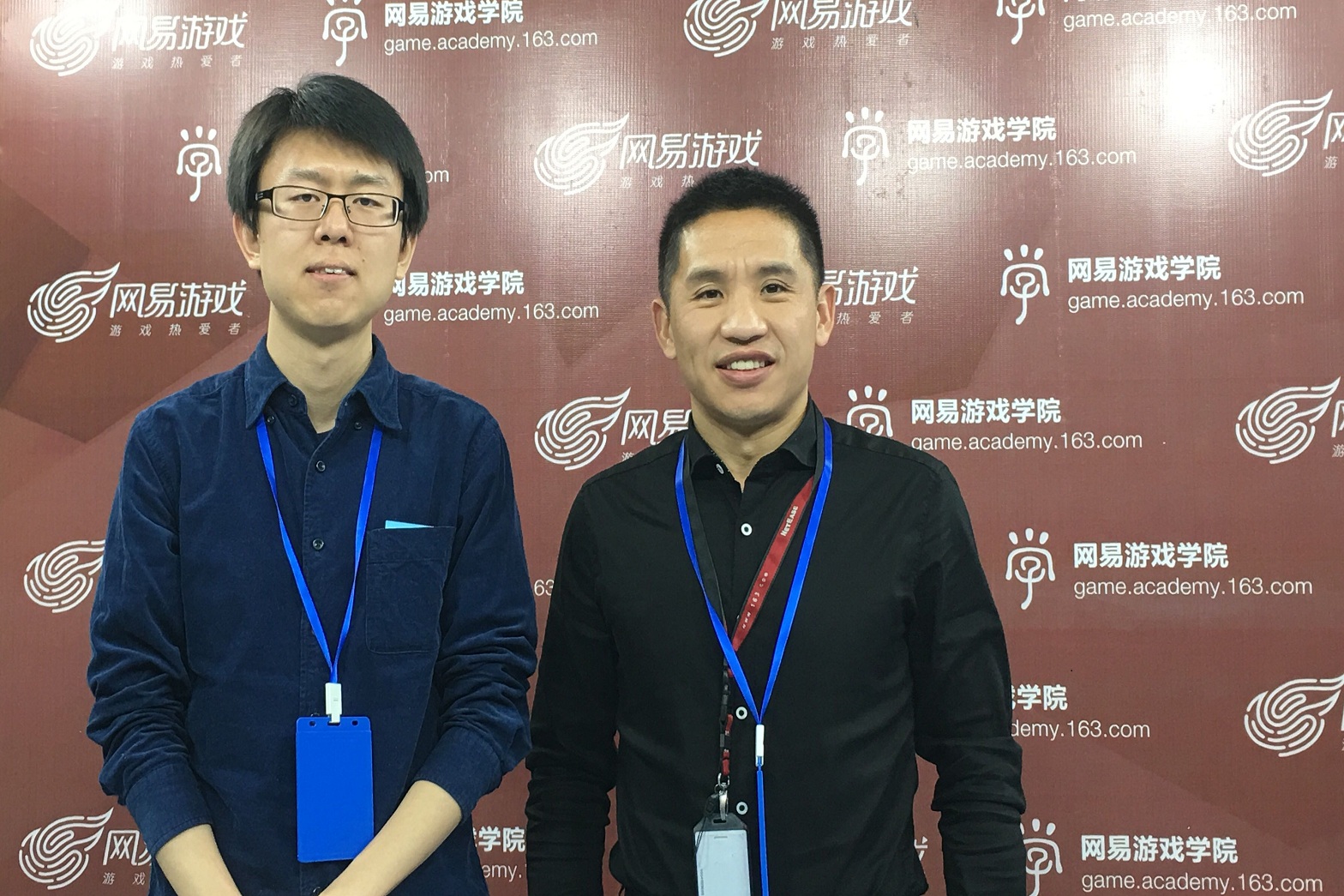 网易游戏学院院长文富俊接受媒体朋友的采访